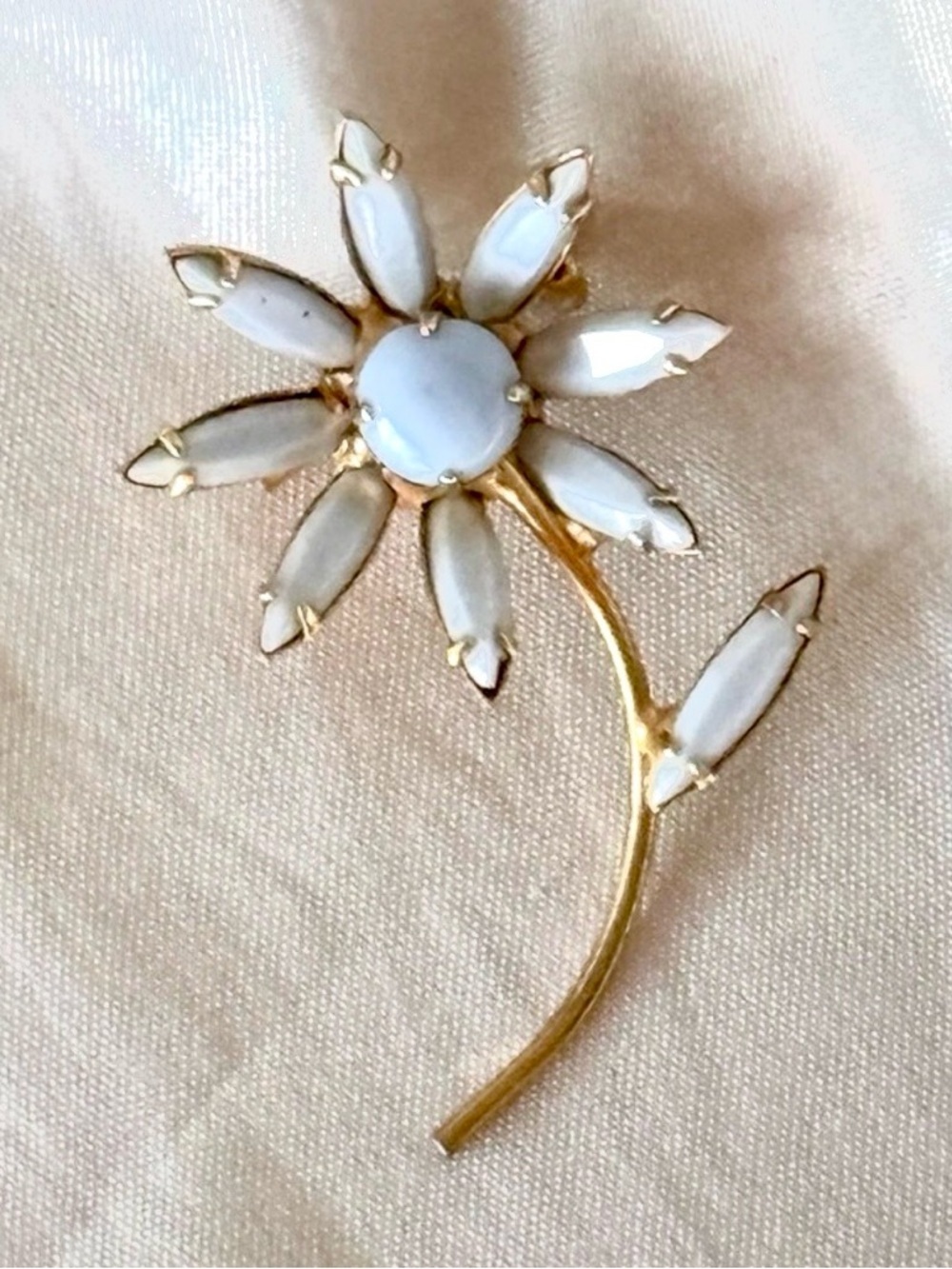Vintage Gold & Light Sky Blue Daisy Flower Brooch Fairycore Whimsical